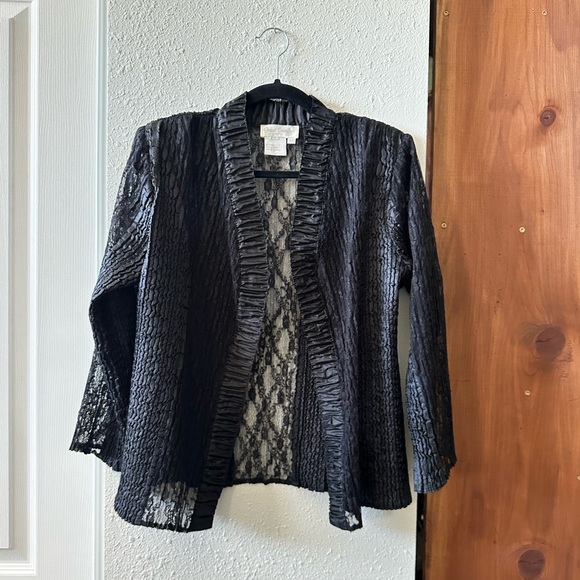 Vintage Great Cavalier by St Paul. Black Lace Top. - Picture 8 of 11